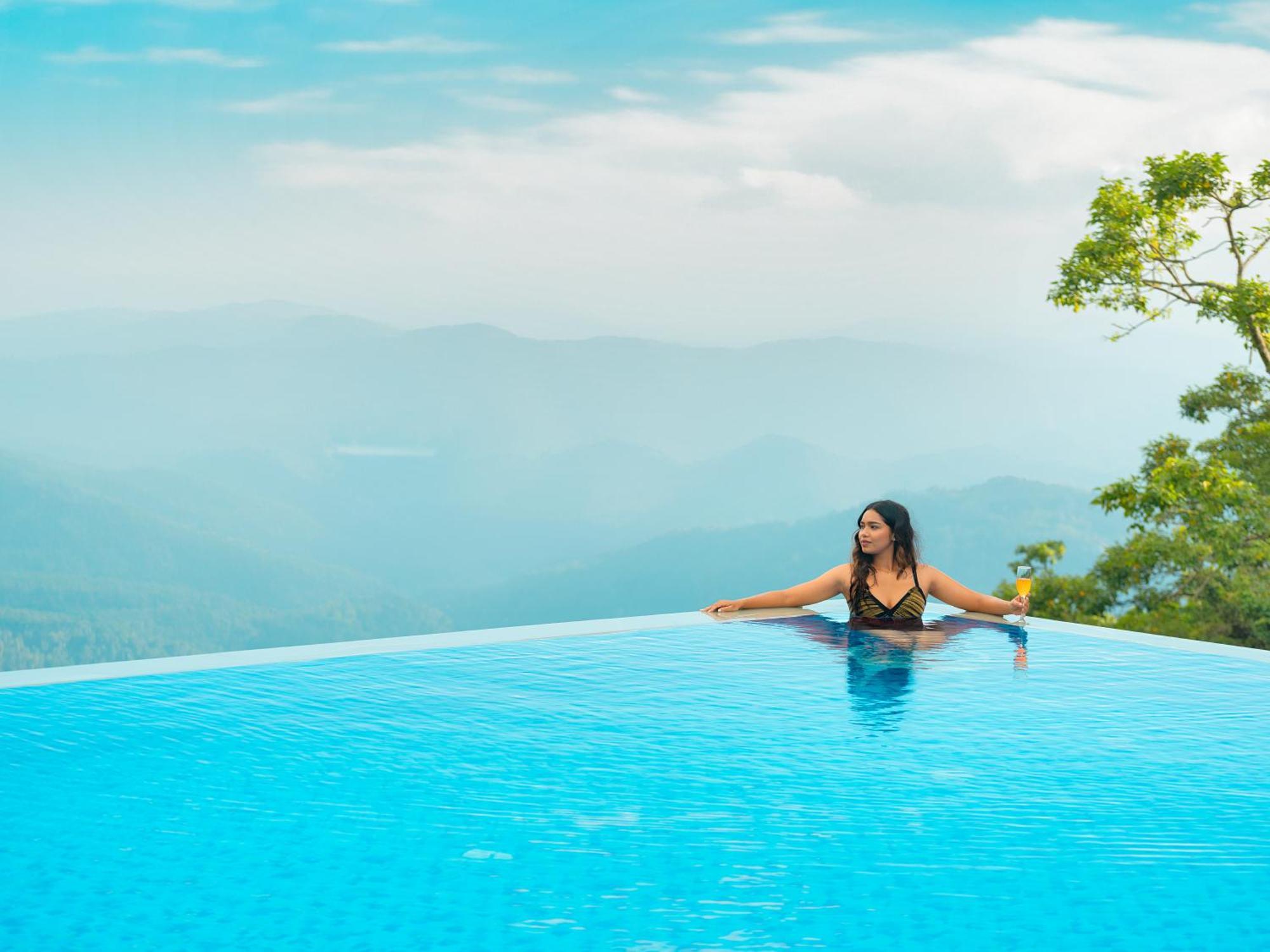 Le Montfort Resort Munnar Exteriör bild