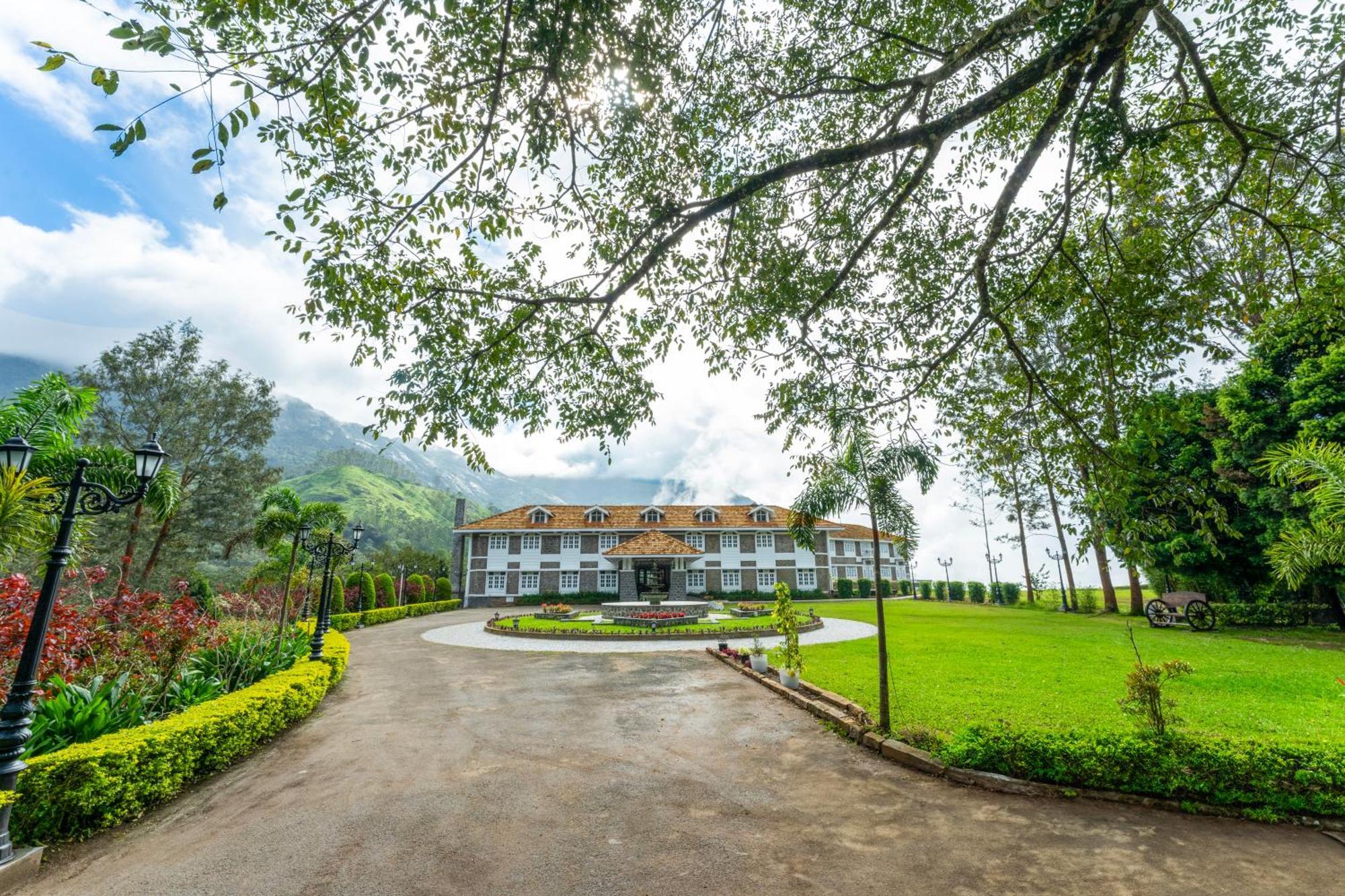 Le Montfort Resort Munnar Exteriör bild