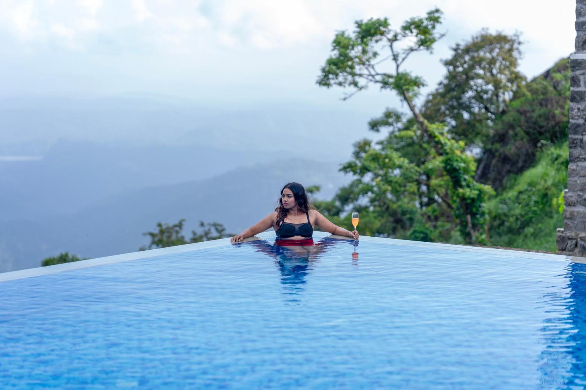 Le Montfort Resort Munnar Exteriör bild