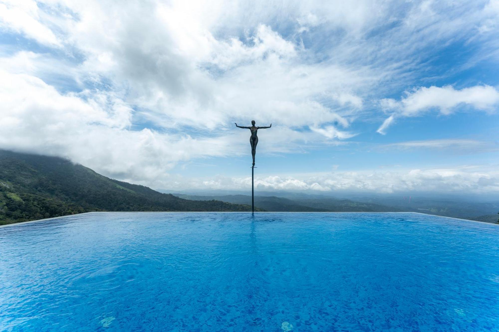 Le Montfort Resort Munnar Exteriör bild